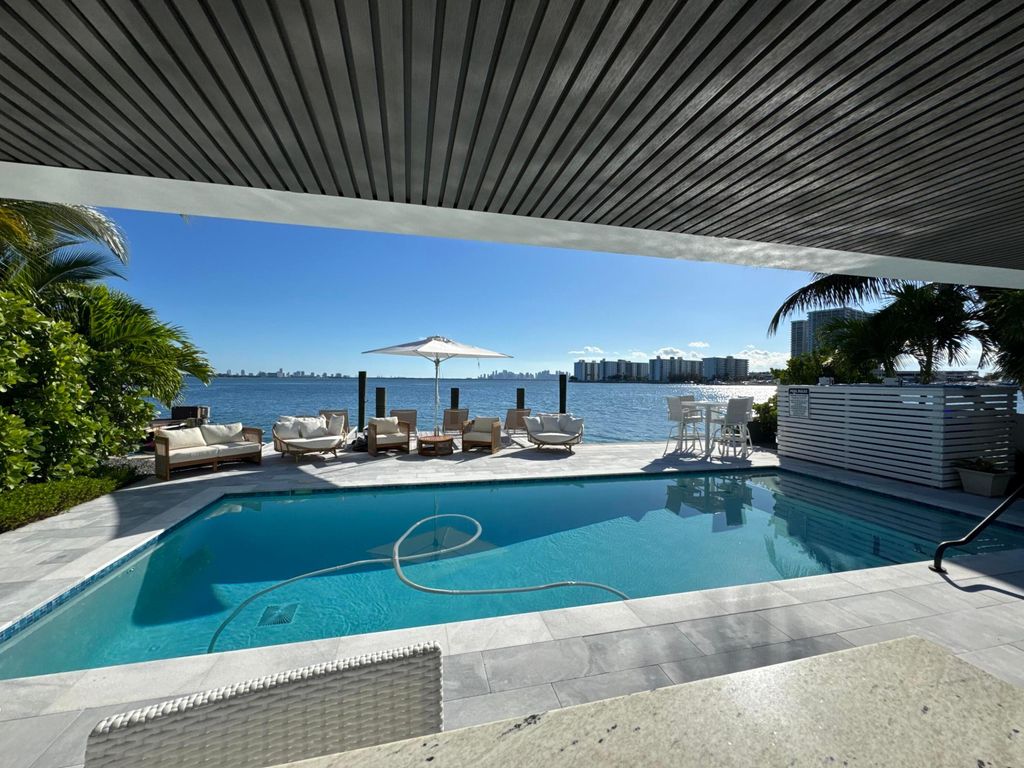 1930 Bay Drive, Miami Beach, FL 33141