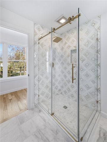 14 Ravenswood Avenue, Providence, RI 02908