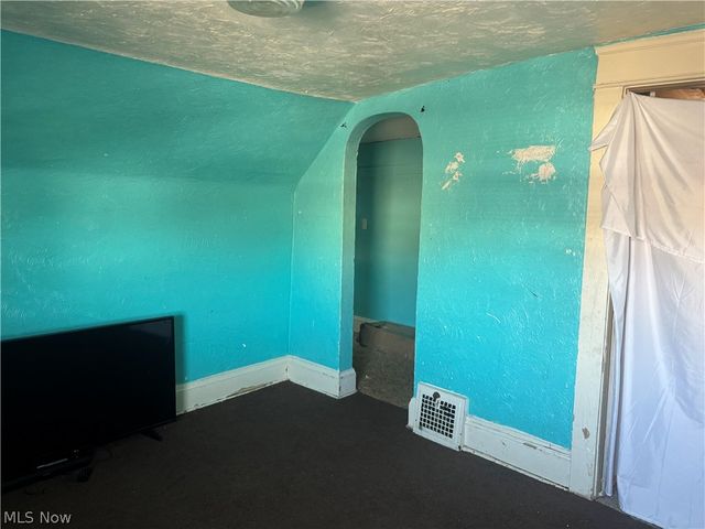 7916 Maryland Avenue, Cleveland, OH 44105