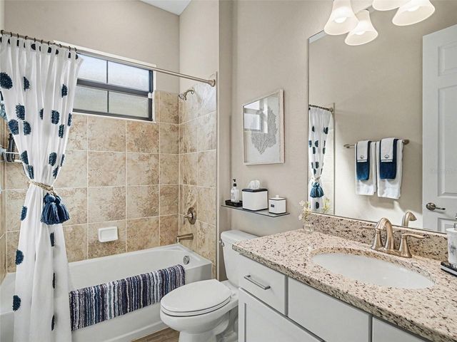 7032 HIGHGATE LANE, Bradenton, FL 34202