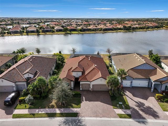 7032 HIGHGATE LANE, Bradenton, FL 34202