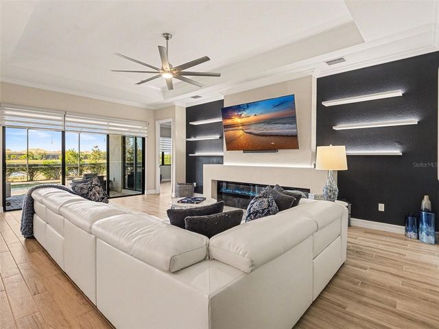 7032 HIGHGATE LANE, Bradenton, FL 34202