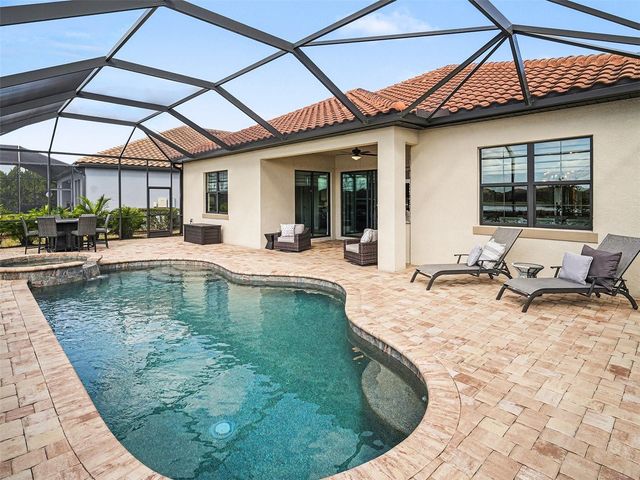 7032 HIGHGATE LANE, Bradenton, FL 34202