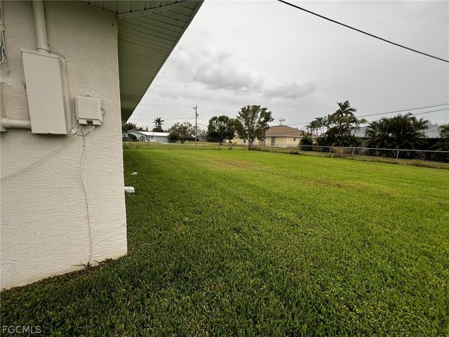 1428 SE 24th AVE, Cape Coral, FL 33990