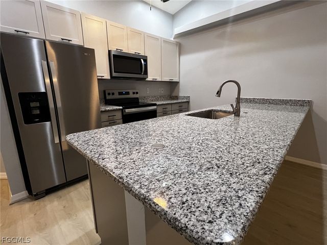 1428 SE 24th AVE, Cape Coral, FL 33990