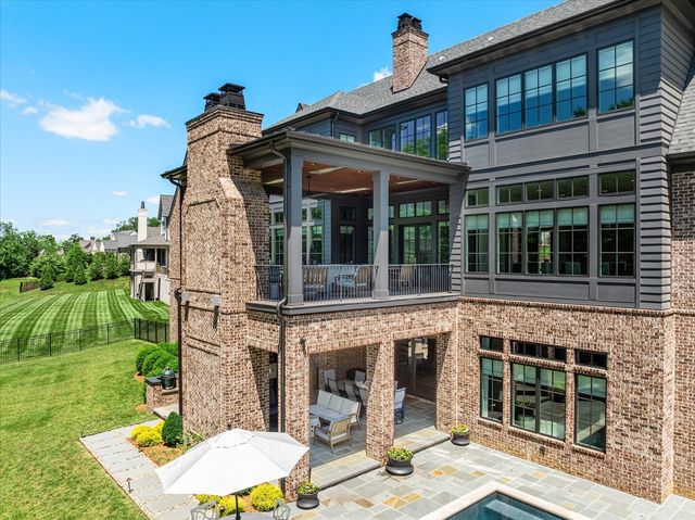 9289 Fordham Dr, Brentwood, TN 37027