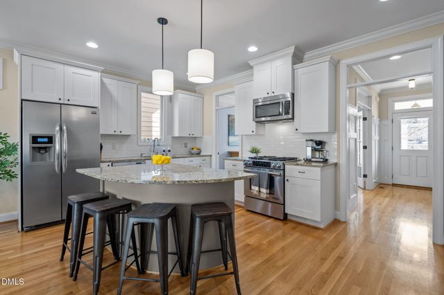 302 Jewell Drive, Chapel Hill, NC 27516