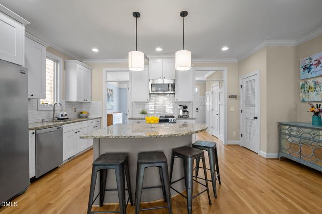 302 Jewell Drive, Chapel Hill, NC 27516