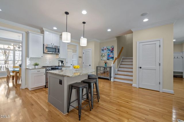 302 Jewell Drive, Chapel Hill, NC 27516