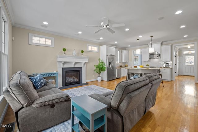 302 Jewell Drive, Chapel Hill, NC 27516