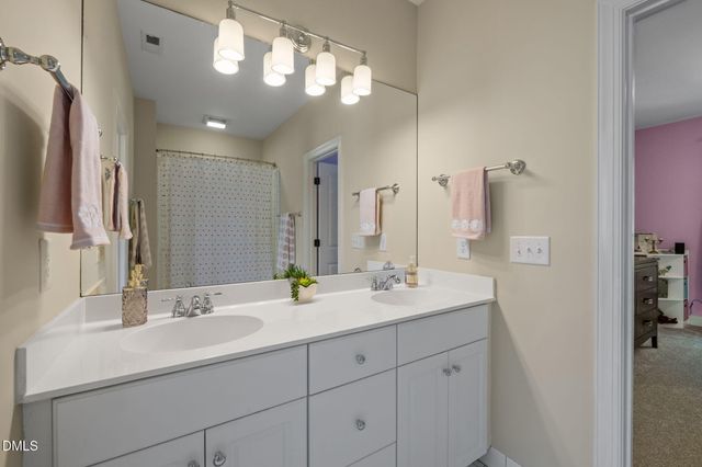 302 Jewell Drive, Chapel Hill, NC 27516