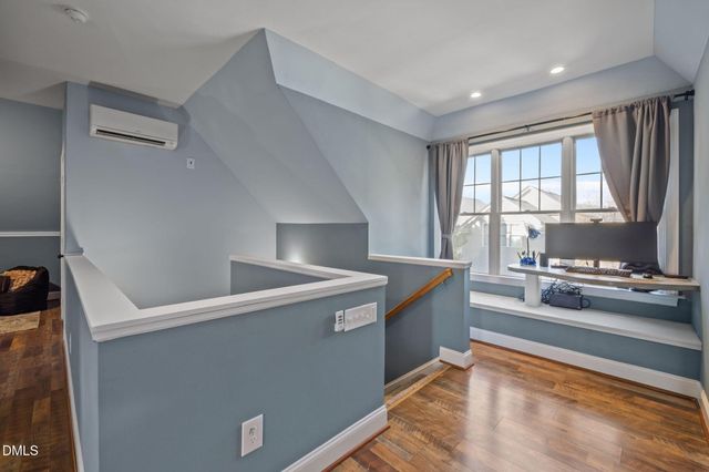 302 Jewell Drive, Chapel Hill, NC 27516