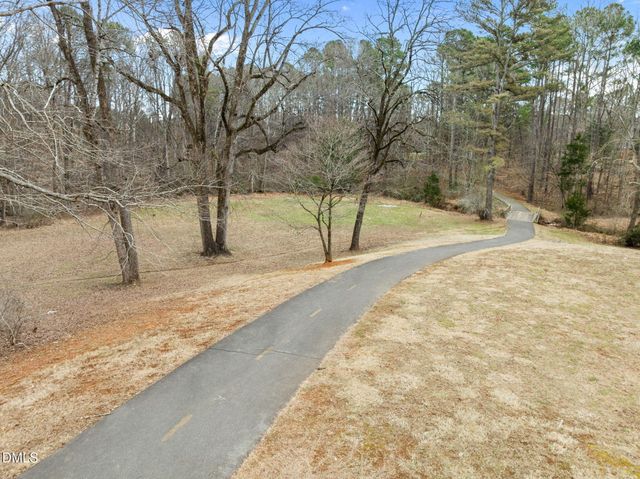 302 Jewell Drive, Chapel Hill, NC 27516