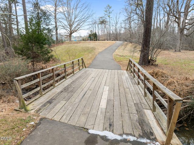 302 Jewell Drive, Chapel Hill, NC 27516