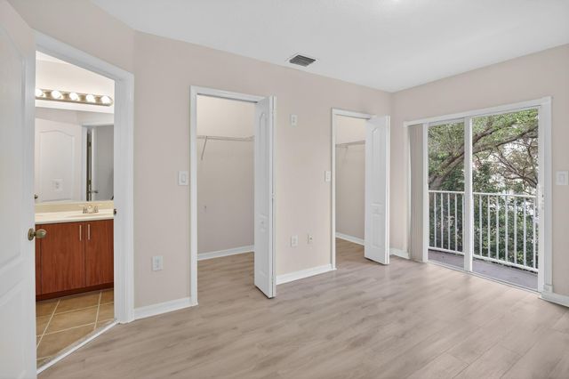 3189 SW 128th Way 133, Hollywood, FL 33027