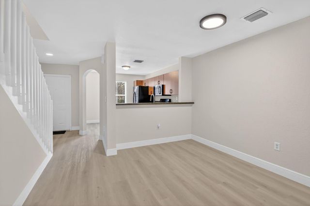 3189 SW 128th Way 133, Hollywood, FL 33027