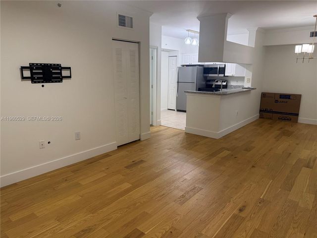 17150 N Bay Rd 2321, Sunny Isles Beach, FL 33160