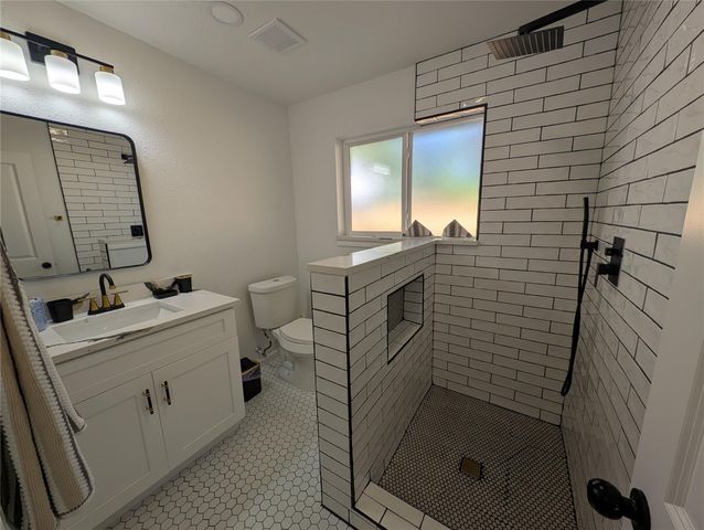 2603 Noble Street, Houston, TX 77026