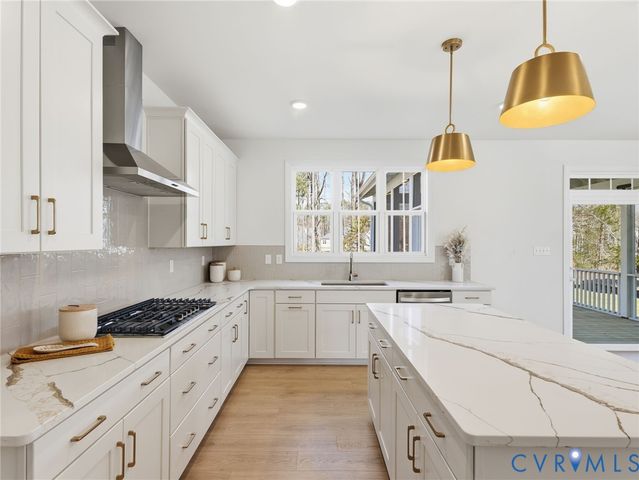 18218 Well House Ter, Moseley, VA 23120