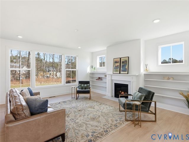 18218 Well House Ter, Moseley, VA 23120