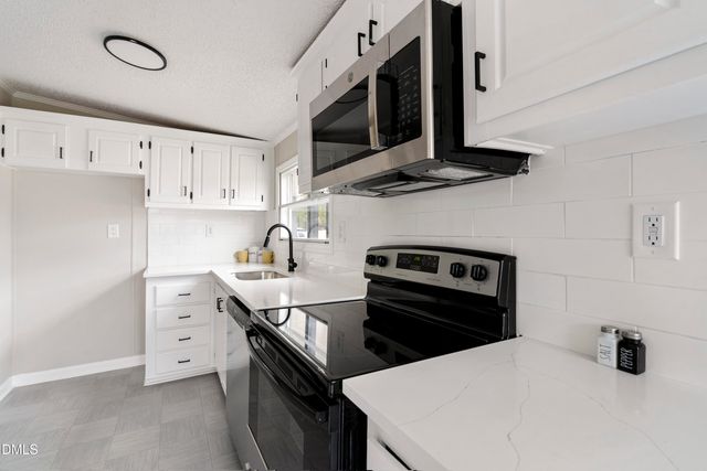 1410 Darby Drive, Raeford, NC 28376