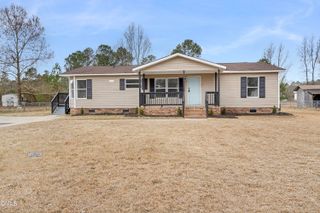 1410 Darby Drive, Raeford, NC 28376
