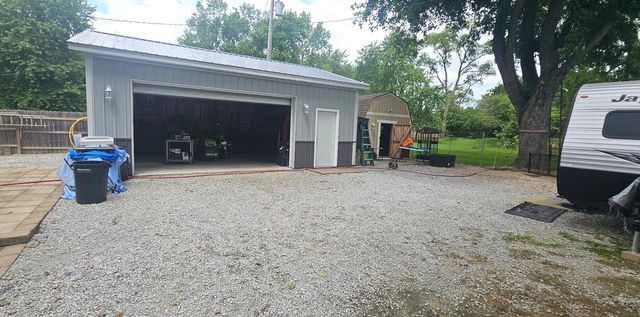 3422 E 74th Avenue, Merrillville, IN 46410