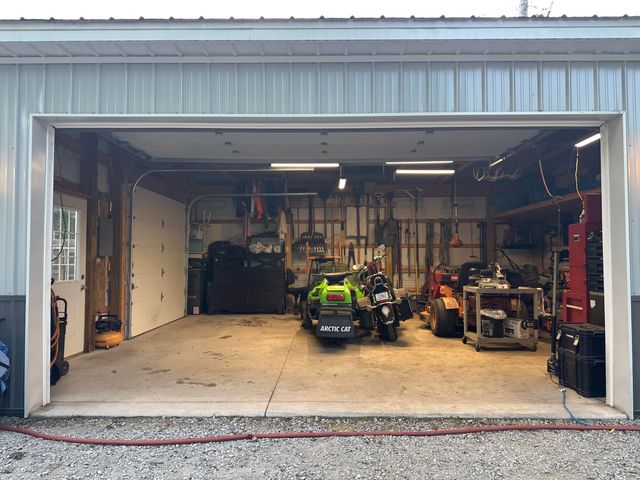 3422 E 74th Avenue, Merrillville, IN 46410