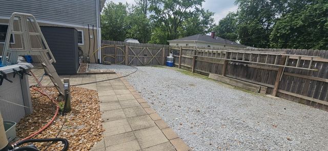 3422 E 74th Avenue, Merrillville, IN 46410
