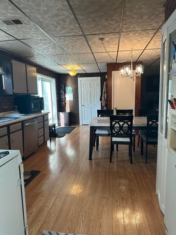 3422 E 74th Avenue, Merrillville, IN 46410