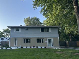 3422 E 74th Avenue, Merrillville, IN 46410