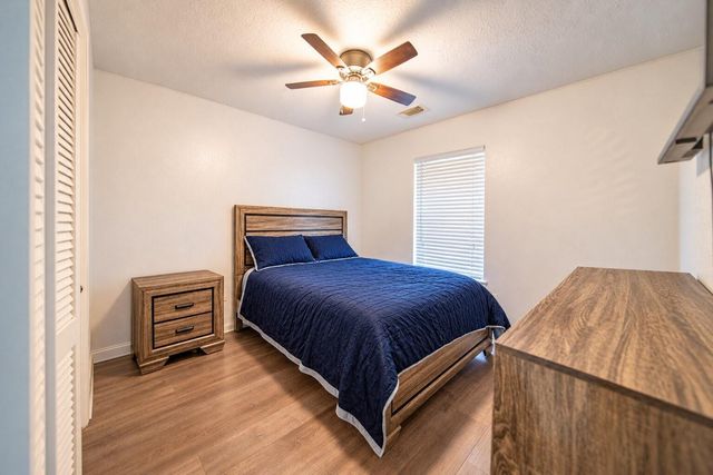10550 Towneview Drive, Sugar Land, TX 77498