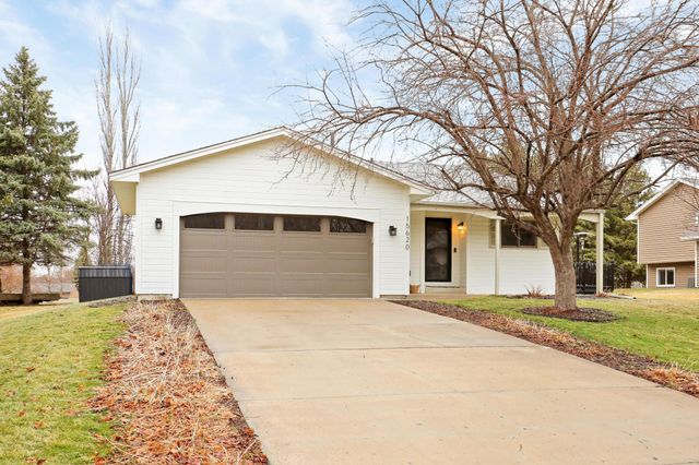 15620 47th Avenue N, Plymouth, MN 55446