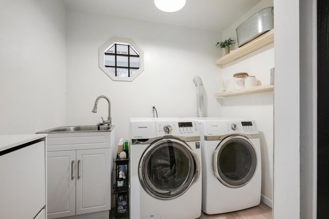 15620 47th Avenue N, Plymouth, MN 55446