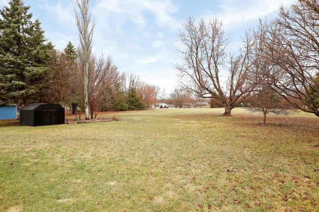 15620 47th Avenue N, Plymouth, MN 55446