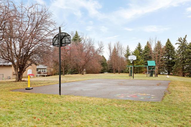 15620 47th Avenue N, Plymouth, MN 55446