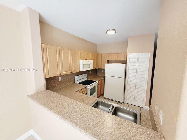 2903 SE 17th Ave 106, Homestead, FL 33035