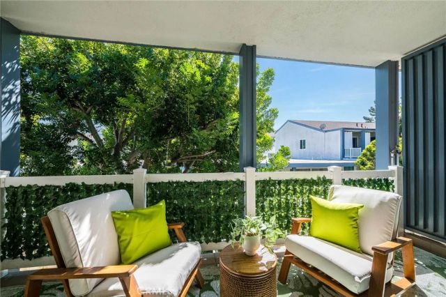 340 N Clybourn Avenue, Burbank, CA 91505