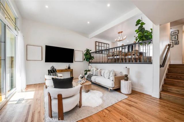 340 N Clybourn Avenue, Burbank, CA 91505
