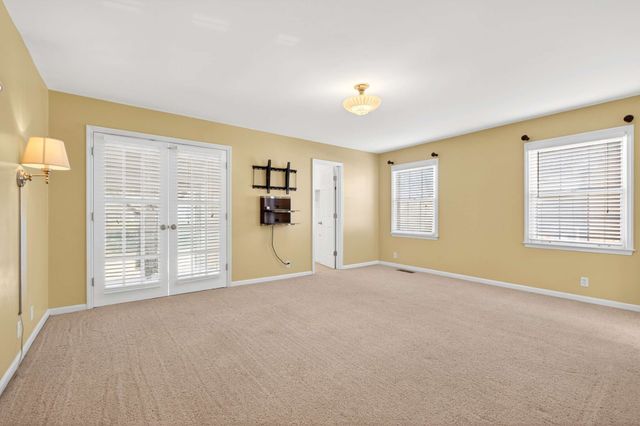 232 Pebble Glen Dr, Franklin, TN 37064