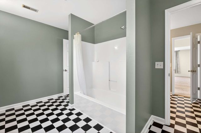 232 Pebble Glen Dr, Franklin, TN 37064