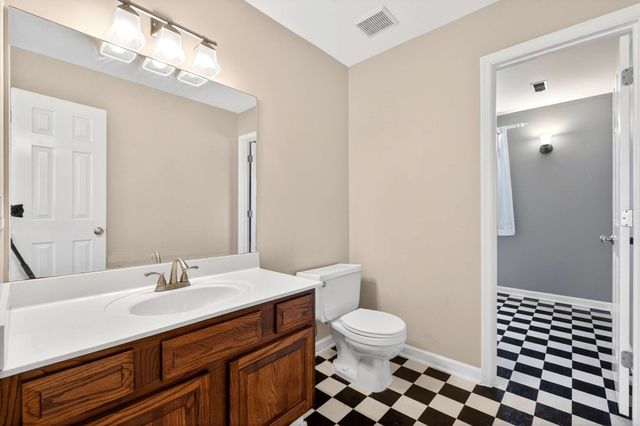 232 Pebble Glen Dr, Franklin, TN 37064