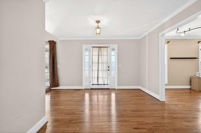 232 Pebble Glen Dr, Franklin, TN 37064