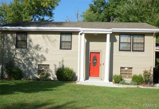 9601 Lifford Court, St Louis, MO 63136