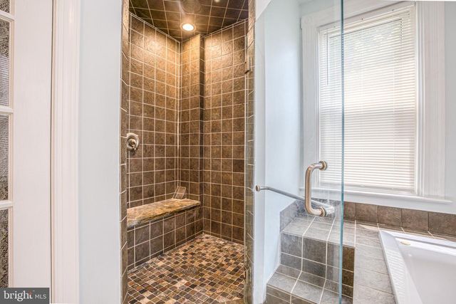 116 PEARL ST, Lancaster, PA 17603