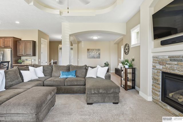 708 S Lakeview Way, Ashland, NE 68003