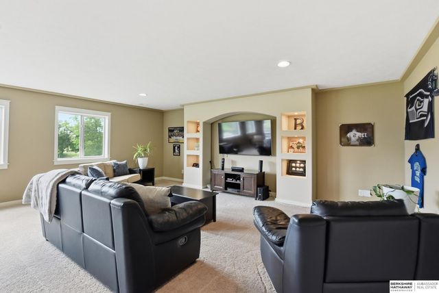 708 S Lakeview Way, Ashland, NE 68003