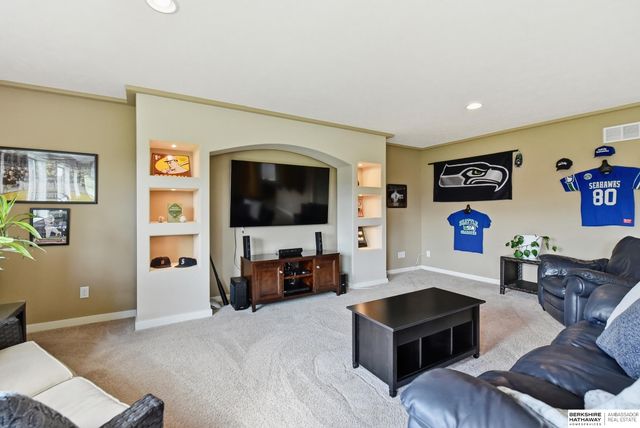 708 S Lakeview Way, Ashland, NE 68003