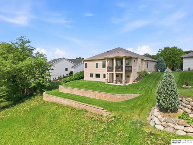 708 S Lakeview Way, Ashland, NE 68003