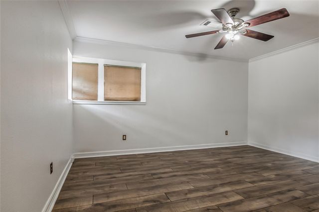 2009 N Palm Court, Pasadena, TX 77502